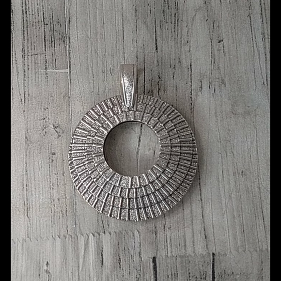 Premier Design Reversible Pendant Gold/Silver - Picture 4 of 4